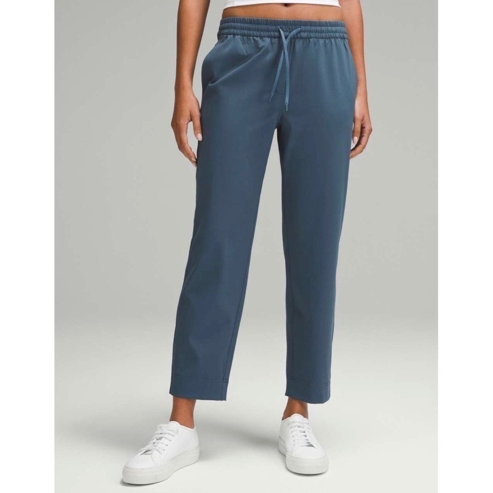 Lululemon MidRise 7/8 Pant Womens Size XL Blue Luxtreme Athleisure Travel Sporty
